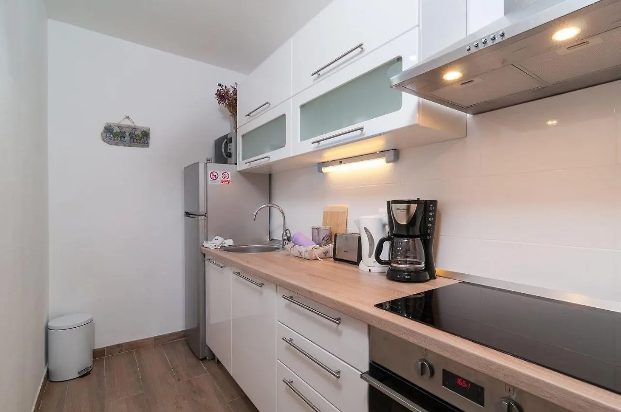 Triumph Apartment Split