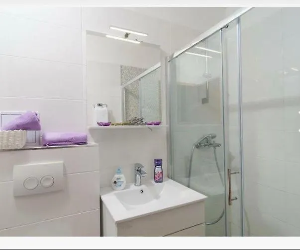 Triumph Apartment Split